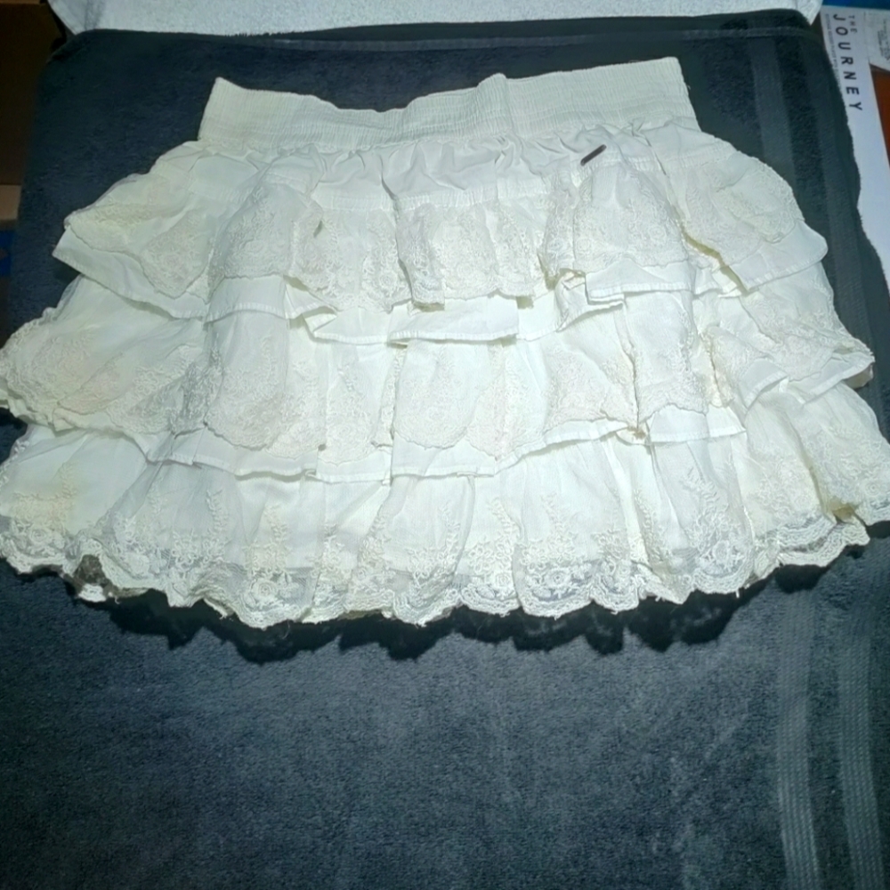 HOLLISTER MARRY ME SKIRT SZ M